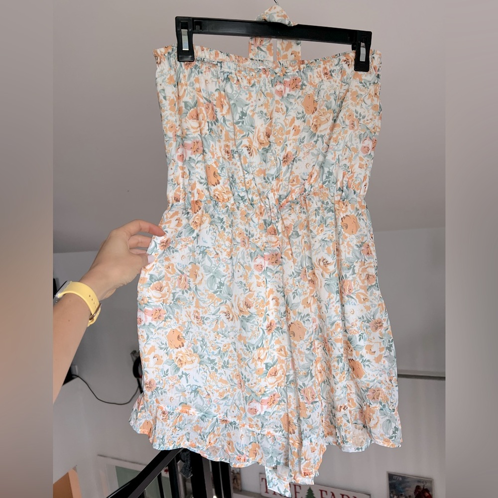 Strapless floral romper with waist tie